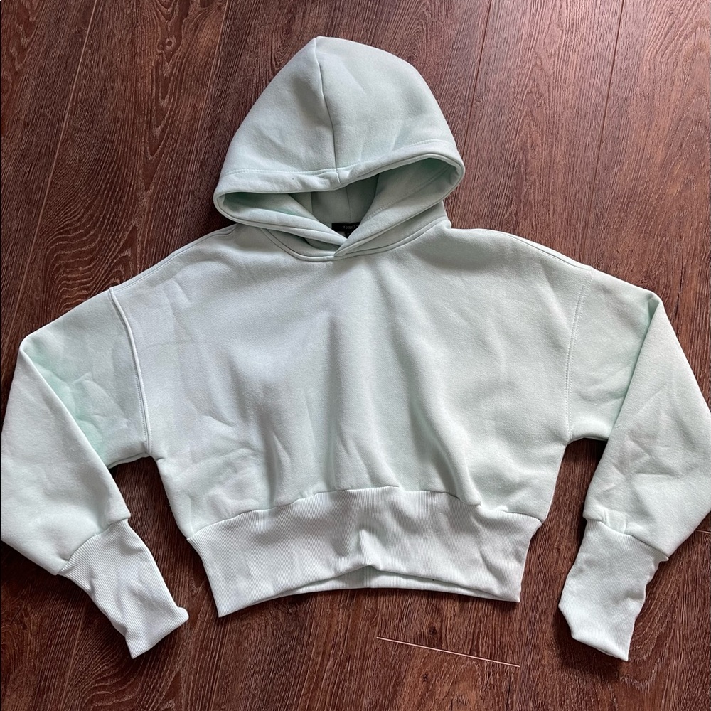 Forever 21 cropped sweatshirt
